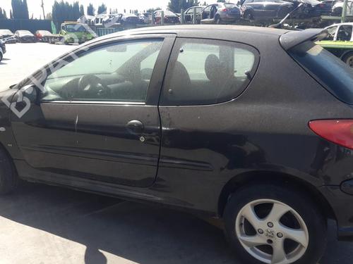 Ryggespeil venstre PEUGEOT 206 Hatchback (2A/C) 2.0 HDI 90 | BP21165620C26 