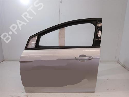left-front-door-ford-focus-iii-saloon-2010-2011-2012-2013-2014-2015-2016-2017-2018-2019-2020-37200252 main image