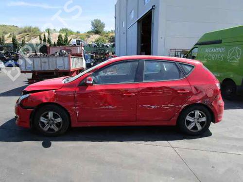 Engine control unit (ECU) HYUNDAI i30 (FD) | BP5835937M57