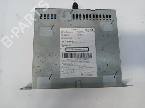 Used Radio Radio 37032395 37032395