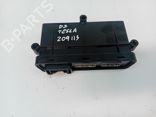 Electronic module TESLA MODEL S (5YJS) | BP37515463M83 - Image 3