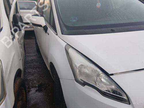 Right headlight PEUGEOT 5008 II (MC_, MJ_, MR_, M4_)  | BP31359310C29 