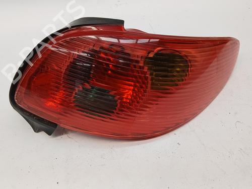 Used Right taillight Right taillight PEUGEOT 206 CC (2D) 1.6 16V (2DNFUF, 2DNFUR) (109 hp) 36298278 36298278