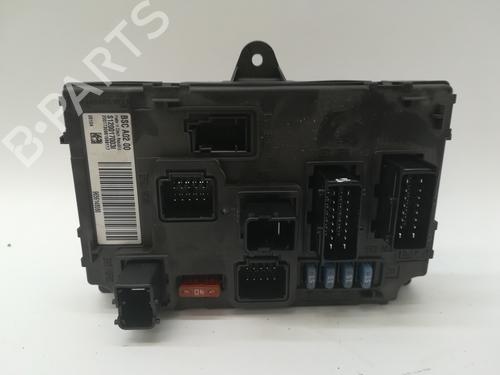 Used Fuse box PEUGEOT 407 (6D_) 1.6 HDi 110 (6D9HZC, 6D9HYC) (109 hp) 10225893