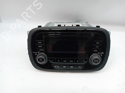 radio-fiat-500x-334_-2014-36813460 main image