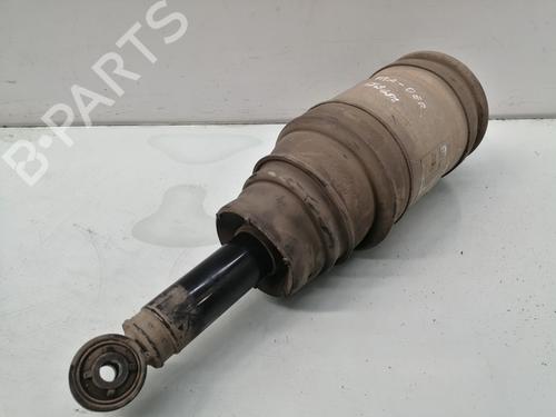 Used Right rear shock absorber Right rear shock absorber 15838189 15838189