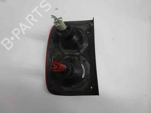 Right taillight LAND ROVER FREELANDER I (L314) 2.0 Td4 4x4 | BP6455118C35 
