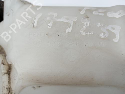 Windscreen washer tank PEUGEOT 2008 I (CU_) 1.2 VTi | BP15008252C113