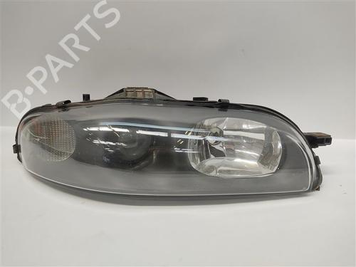 Used Right headlight Right headlight FIAT MAREA (185_) 1.9 JTD 105 (185AXN1A) (105 hp) 17660476 17660476