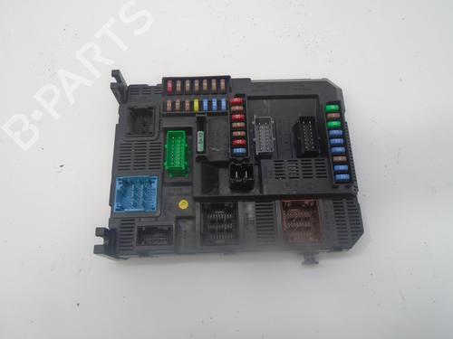 Fuse box CITROËN C4 CACTUS | BP9637532E1