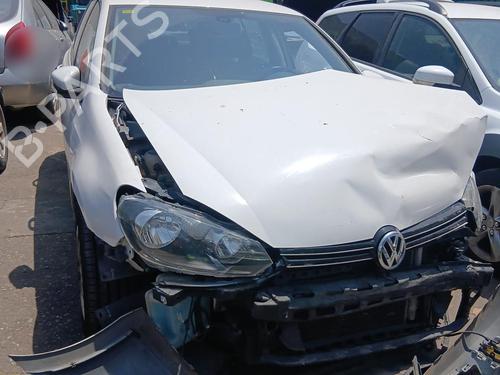 Gebruikte VW GOLF VI (5K1)    4818979 Onderdelen