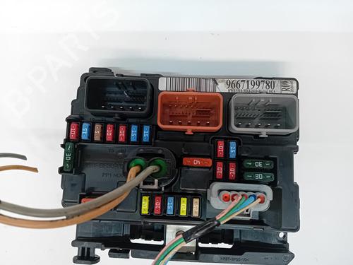Fuse box CITROËN C3 II (SC_) 1.4 HDi 70 (SC8HZC, SC8HR0, SC8HP4) | BP38415419E1 - Image 4