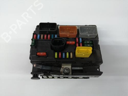 Sikringsdåse PEUGEOT 207 (WA_, WC_) 1.6 HDi (90 hp) 30532828