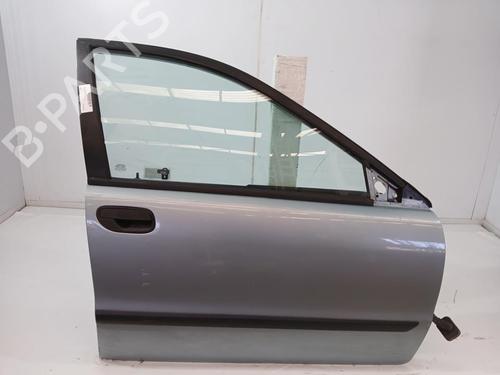 Używane Drzwi przednie prawe Drzwi przednie prawe VOLVO S40 I (644) 1.8 LPG (122 hp) 36910787 36910787
