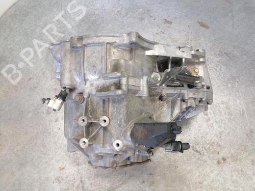 Gearkasse CHEVROLET CAPTIVA (C100, C140) [2006-2026]  31182746