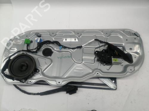 Używane Mechanizm podnoszenia szyby przedniej prawej Mechanizm podnoszenia szyby przedniej prawej VOLVO C30 (533) D2 (115 hp) 37428751 37428751