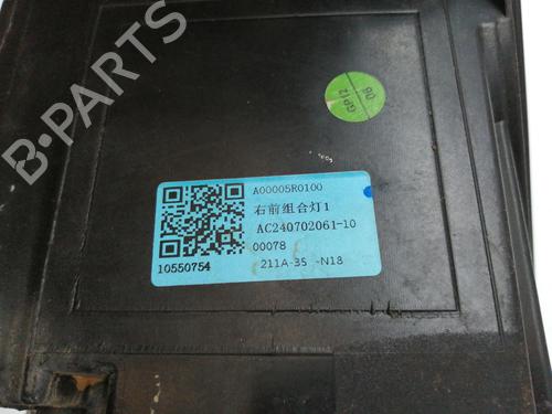 Right headlight MG MG ZS SUV (AZS1)  | BP29244181C29 