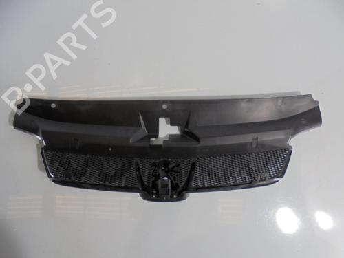 Grille PEUGEOT 406 (8B)  | BP8806954C40 