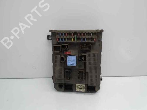 Fuse box CITROËN C5 I (DC_) 2.0 HDi (DCRHYB) | BP5534727E1 
