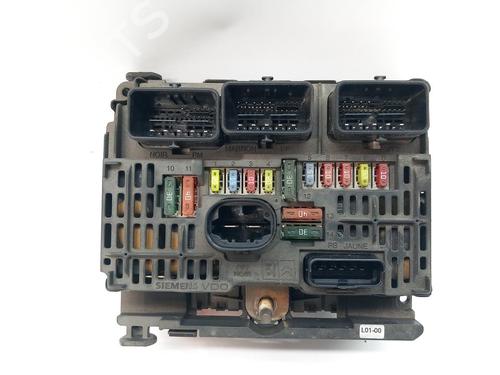 Used Fuse box Fuse box PEUGEOT 407 (6D_) 1.6 HDi 110 (6D9HZC, 6D9HYC) (109 hp) 32977229 32977229