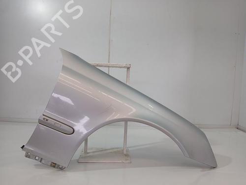 Used Right front fenders Right front fenders MERCEDES-BENZ C-CLASS (W203) C 180 Kompressor (203.046) (143 hp) 34435886 34435886