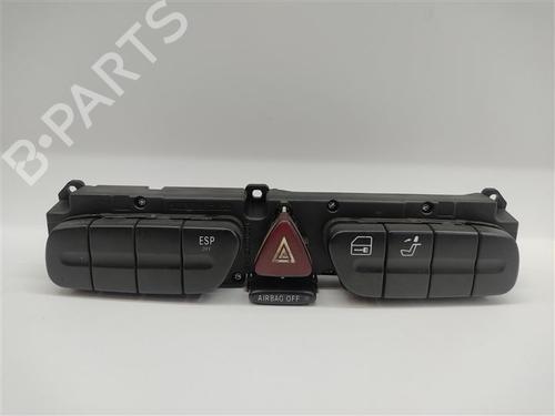 Used Warning switch Warning switch MERCEDES-BENZ C-CLASS (W203) C 200 Kompressor (203.045) (163 hp) 20597040 20597040