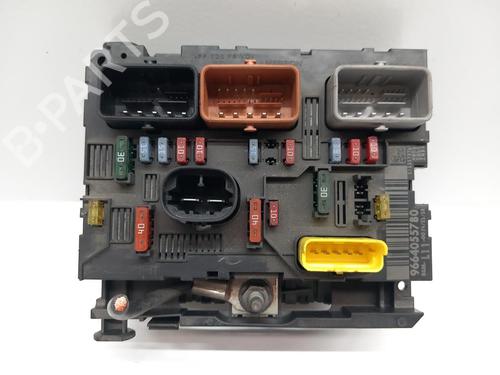 Used Fuse box Fuse box 38603483 38603483
