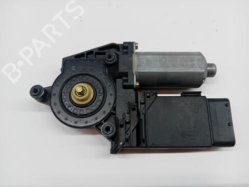 Left front window motor VW PASSAT B5 (3B2) 1.8 | BP37476516E21 - Image 4