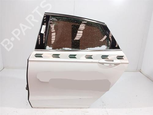 left-rear-door-ford-mondeo-v-hatchback-ce-2014-31156491 main image