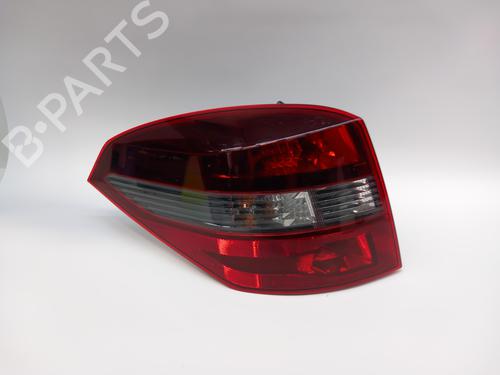 Used Left taillight RENAULT LAGUNA III Grandtour (KT0/1) 2.0 dCi (KT01, KT08, KT09, KT0K, KT12, KT1D, KT1W) (150 hp) 28118958