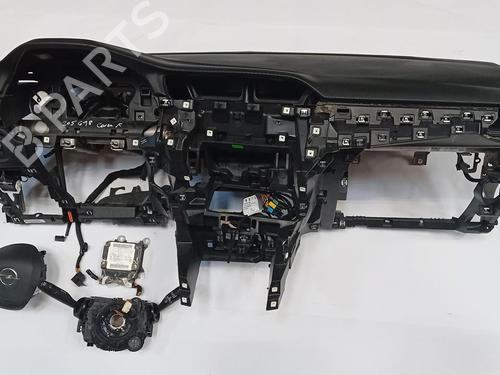 Used Airbag Kit OPEL CORSA F (P2JO) [2019-2025]  31062493