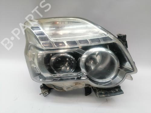 Used Right headlight NISSAN X-TRAIL II (T31) [2007-2018]  28075703