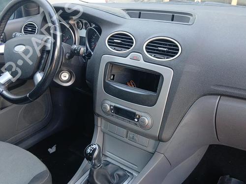 Fuse box FORD FOCUS II (DA_, HCP, DP)  | BP32528049E1 