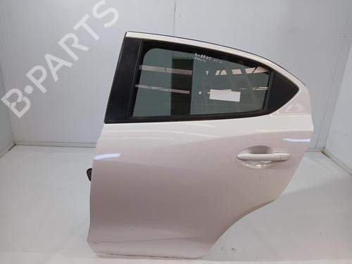Used Left rear door Left rear door 37181851 37181851