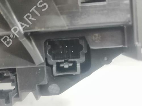 Headlight switch PEUGEOT 3008 II SUV (MC_, MR_, MJ_, M4_) 1.6 BlueHDi 120 | BP29727422I24