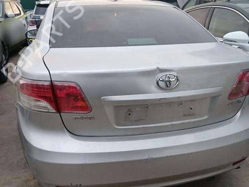 Lampa tylna klapy bagażnika prawa TOYOTA AVENSIS Saloon (_T27_) | BP30852118C80