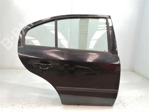 Porte arrière droite Porte arrière droite SKODA OCTAVIA I (1U2) 1.6 (102 hp) 28020121 28020121