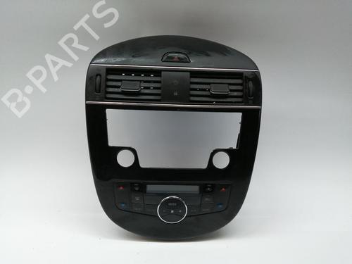 Used Climate control NISSAN PULSAR Hatchback (C13) [2014-2026]  31176118