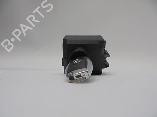 Used Ignition barrel MERCEDES-BENZ B-CLASS Sports Tourer (W246, W242) B 200 CDI / d (246.208) (136 hp) 10254676