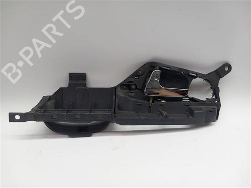 Used Front left interior door handle Front left interior door handle 39468137 39468137