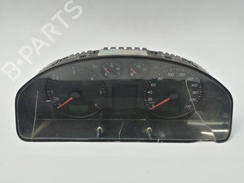 Kombinert Instrument VW TRANSPORTER T5 Van (7HA, 7HH, 7EA, 7EH) 1.9 TDI (105 hp) 17030563