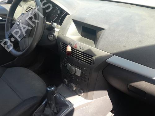 Left front door OPEL ASTRA H (A04)  | BP19919922C2 