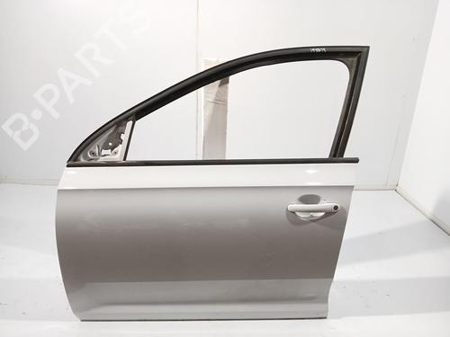 Used Left front door SKODA RAPID (NH3, NK3, NK6) 1.2 TSI (90 hp) 31364196