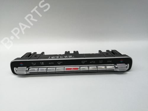 Used Climate control MERCEDES-BENZ A-CLASS Saloon (V177) A 200 (177.187) (163 hp) 18095903