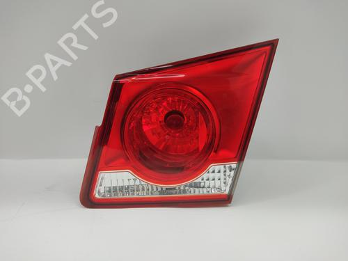 Used Right tailgate light CHEVROLET CRUZE (J300) [2009-2025]  22428805
