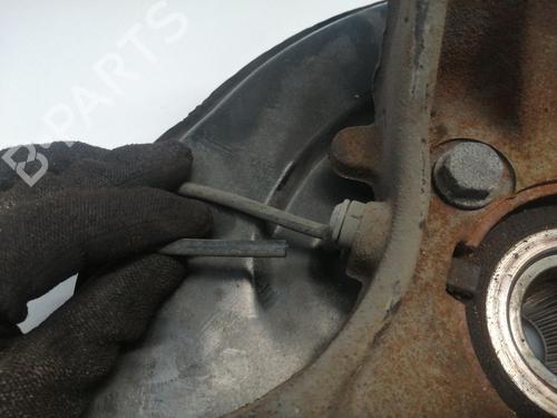 Left front steering knuckle RENAULT KADJAR (HA_, HL_) 1.2 TCe 130 (HLMR) | BP18922695M25