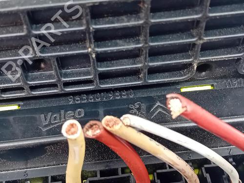 Fuse box CITROËN C3 Picasso (SH_) 1.6 HDI 90 | BP38470085E1 - Image 2