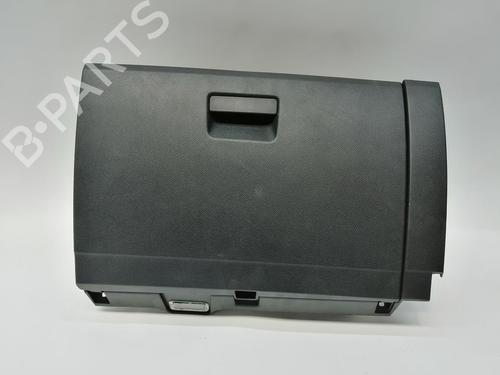 Used Glove box SEAT ARONA (KJ7, KJP) [2017-2025]  18918180