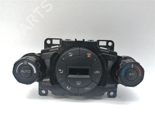 Used Climate control Climate control FORD FIESTA VI (CB1, CCN) 1.0 EcoBoost (100 hp) 17117118 17117118