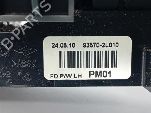 Left front window switch HYUNDAI i30 Estate (FD) 1.6 CRDi | BP38253212I27 - Image 2